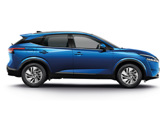 Side profile of Nissan Qashqai in Magnetic Blue 