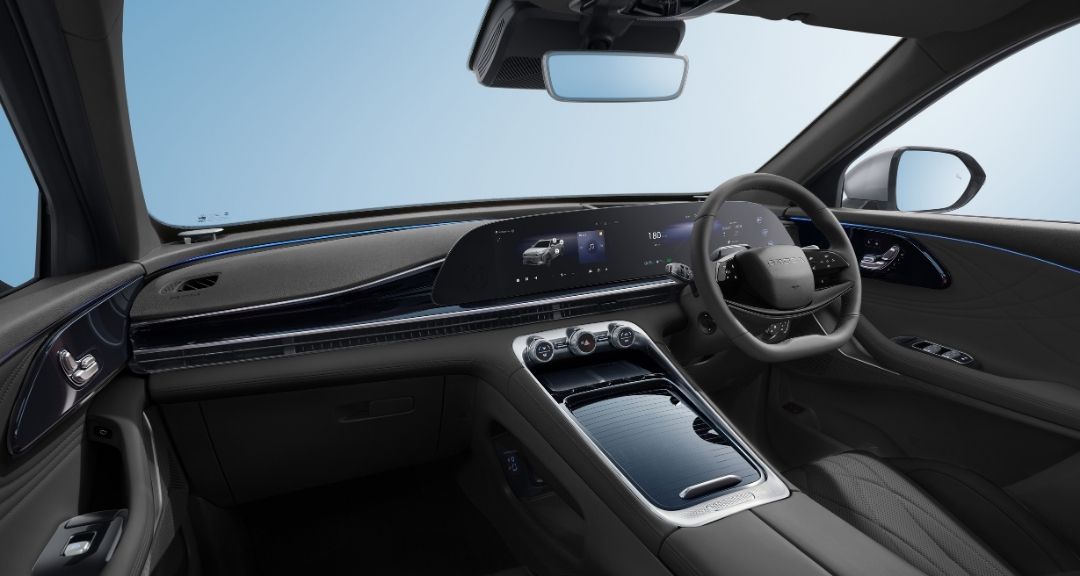 OMODA 9 Passenger View